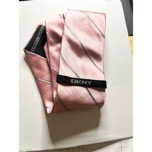 DKNY Tie 